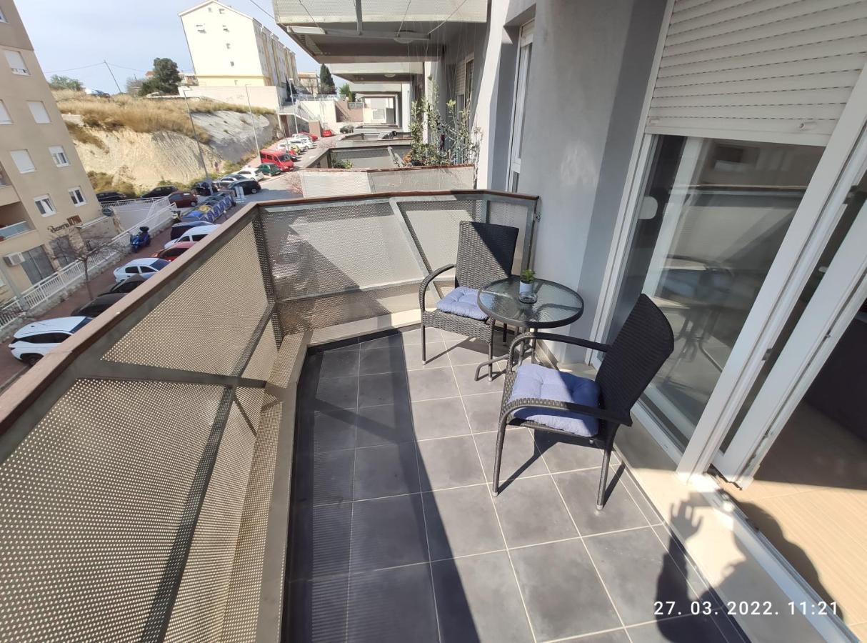 Appartement Apartman Antonela With Free Garage Parking à Split Extérieur photo