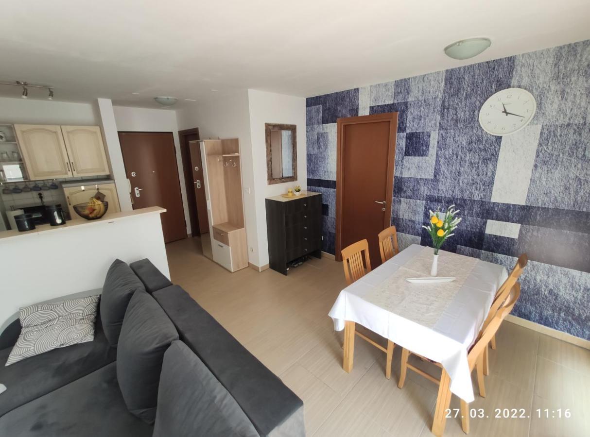 Appartement Apartman Antonela With Free Garage Parking à Split Extérieur photo