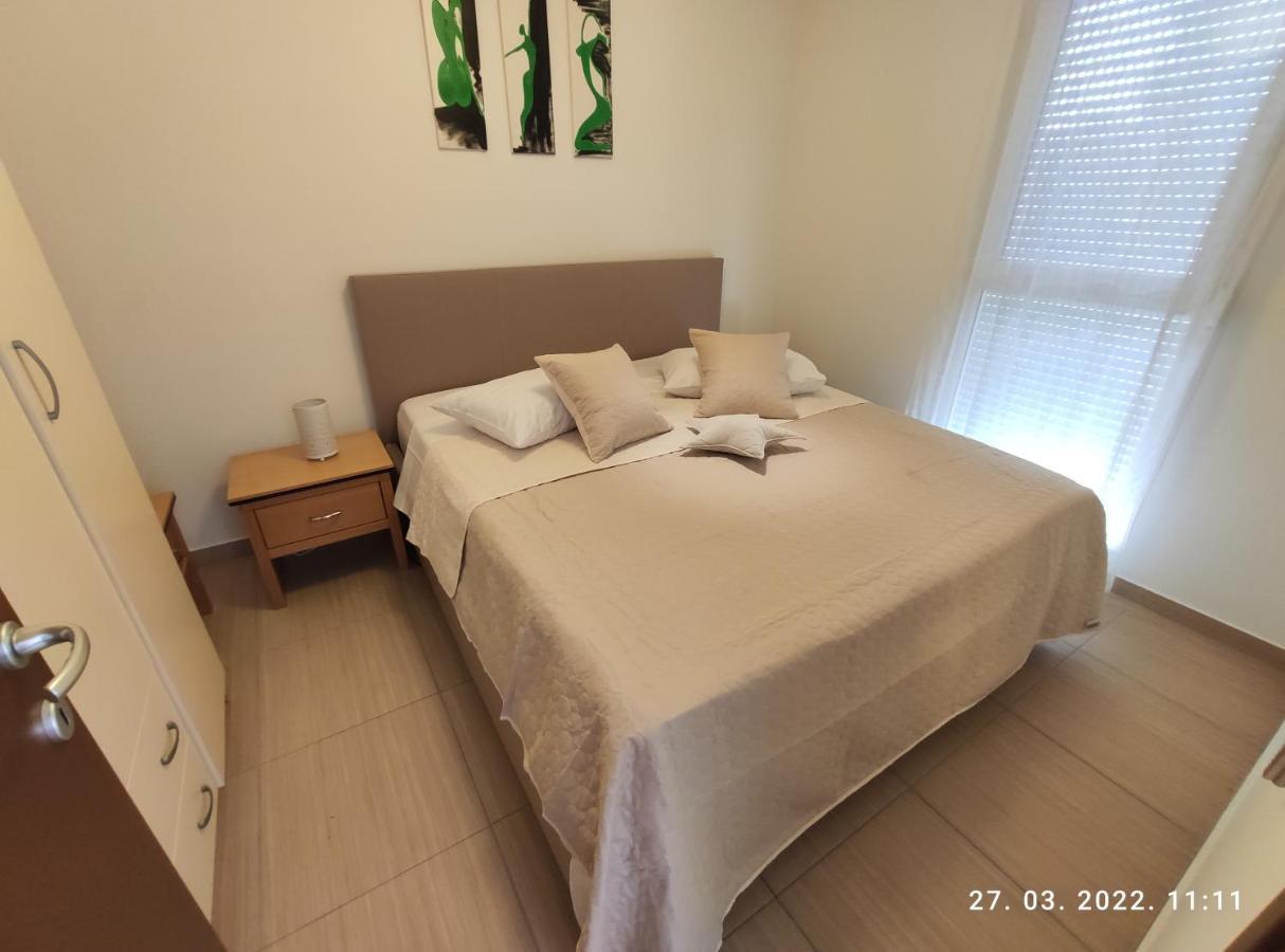 Appartement Apartman Antonela With Free Garage Parking à Split Extérieur photo