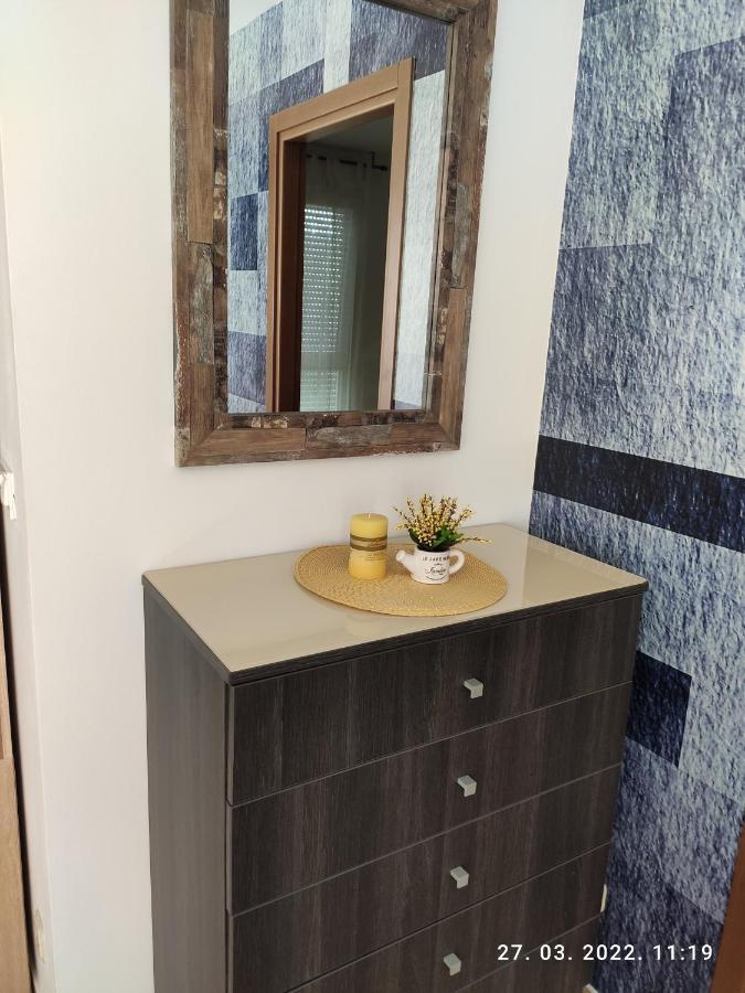 Appartement Apartman Antonela With Free Garage Parking à Split Extérieur photo