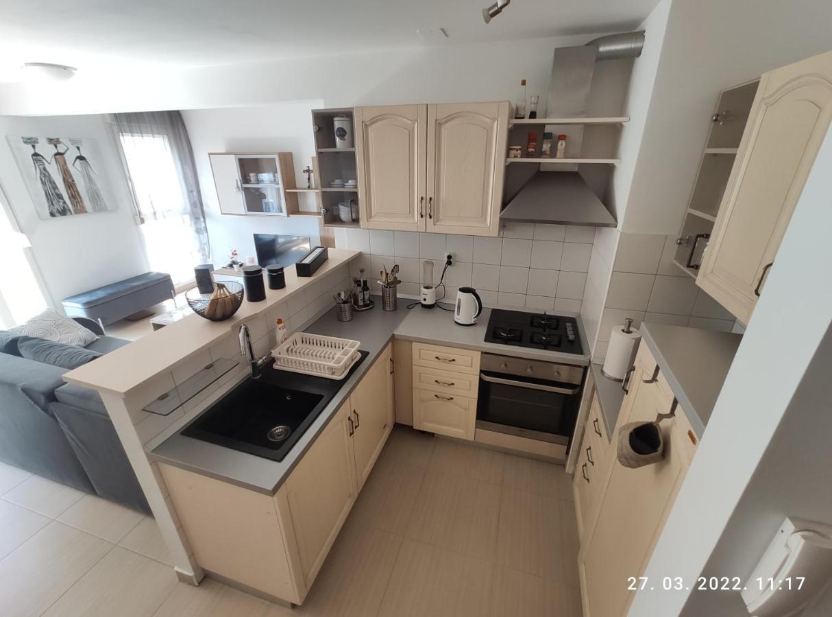 Appartement Apartman Antonela With Free Garage Parking à Split Extérieur photo