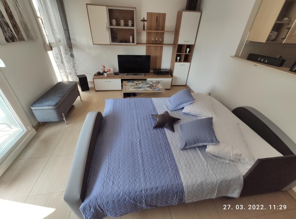 Appartement Apartman Antonela With Free Garage Parking à Split Extérieur photo